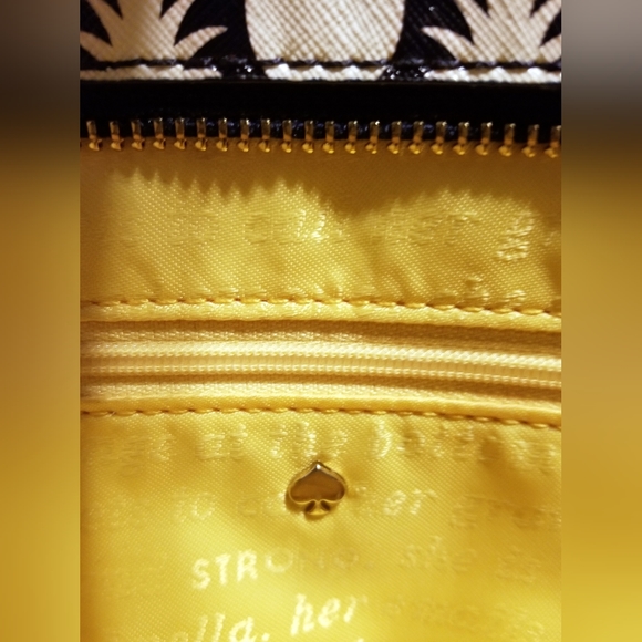 Kate Spade NWOT Cedar Street Pineapple Small Hayden Satchel 🍍🍍🍍 - Picture 5 of 8